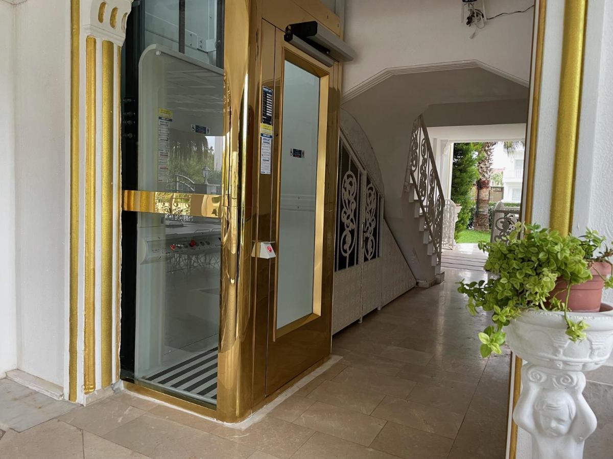 Belka Golf Poolside Deluxe Apartment